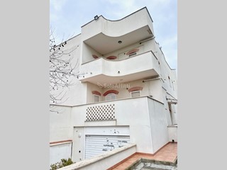 Trilocale in Affitto a Bari, zona Palese, 700€, 70 m², arredato
