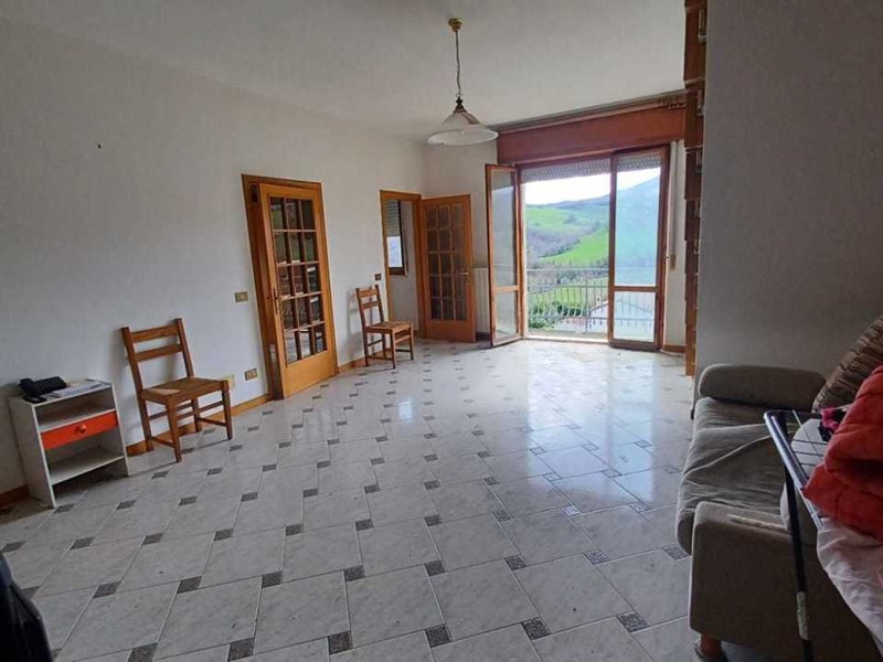 Casa Semi Indipendente in Vendita a Sestino, zona Monterone, 100'000&euro;, 170 m², con Box
