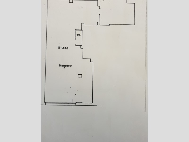 Negozio in Vendita a Pesaro, zona Quartiere pantano, 160'000&euro;, 122 m²