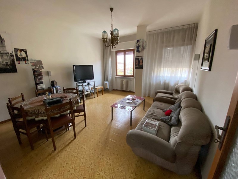 Appartamento in Vendita a Ascoli Piceno, zona Porta Maggiore, 139'000€, 140 m²
