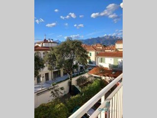 Appartamento in Affitto a Forte dei Marmi, 16'000€, 120 m², arredato