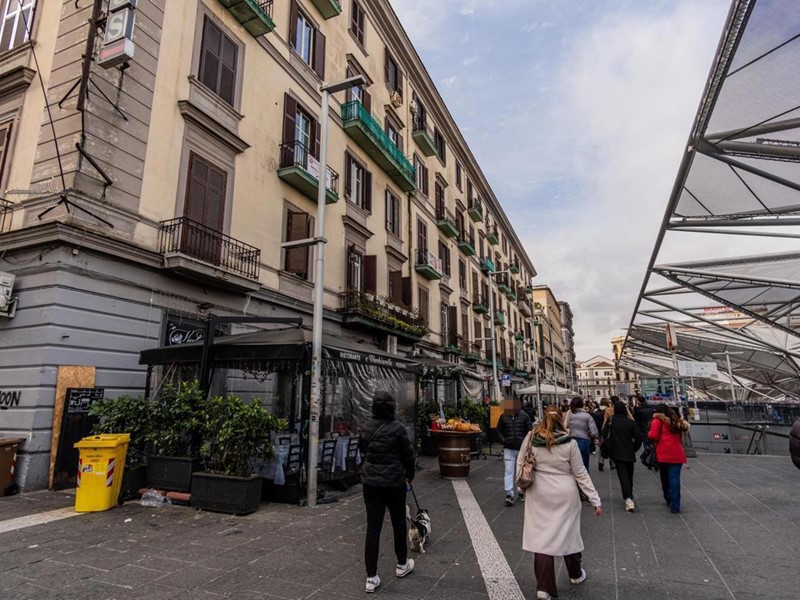 Appartamento in Vendita a Napoli, 379'000€, 110 m²