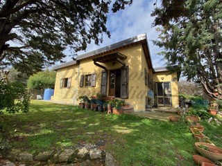 Casa Indipendente in Vendita a Rosignano Marittimo, 230'000€, 70 m²