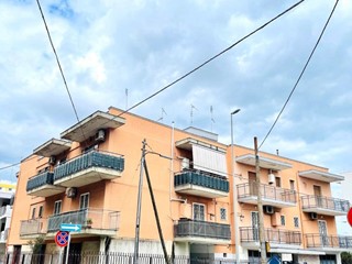 Quadrilocale in Vendita a Capurso, 138'000&euro;, 160 m²