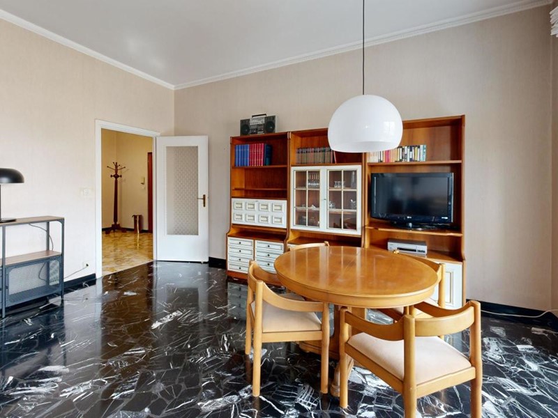 Appartamento in Vendita a Genova, zona San Martino, 278'000€, 135 m²