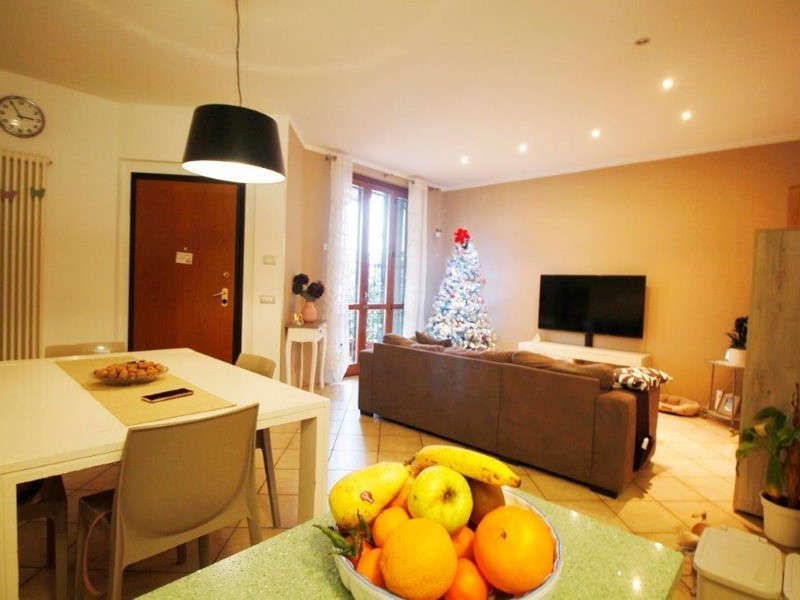 Trilocale in Vendita a Cerreto Guidi, 215'000€, 70 m², con Box