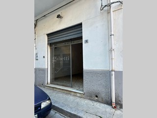 Negozio in Affitto a Bagheria, 300€, 30 m²