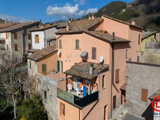 Casa Semi Indipendente in Vendita a Sarsina, zona Ranchio, 139'000€, 332 m², con Box