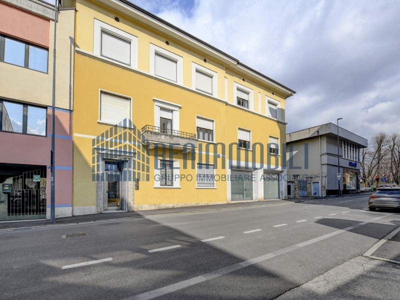Ufficio in Vendita a Brescia, 1'500'000€, 842 m², arredato, con Box