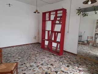 Immobile commerciale in Affitto a Lucca, zona Sant'Anna, 500€, 40 m²