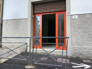 Immobile commerciale in Vendita a Monte Argentario, zona Porto Santo Stefano, 150'000€, 110 m²