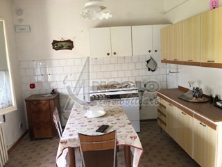 Villa in Vendita a Stienta, 73'000€, 190 m²