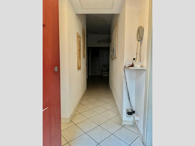 Appartamento in Vendita a Seravezza, 430'000&euro;, 100 m², arredato