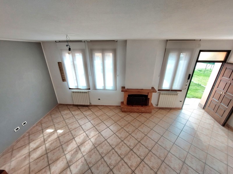 Casa Indipendente in Vendita a Rovigo, 145'000€, 175 m²