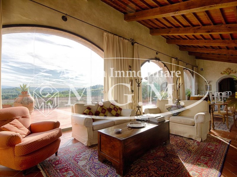 Casale in Vendita a Casciana Terme Lari, zona Cevoli, 680'000€, 700 m², arredato