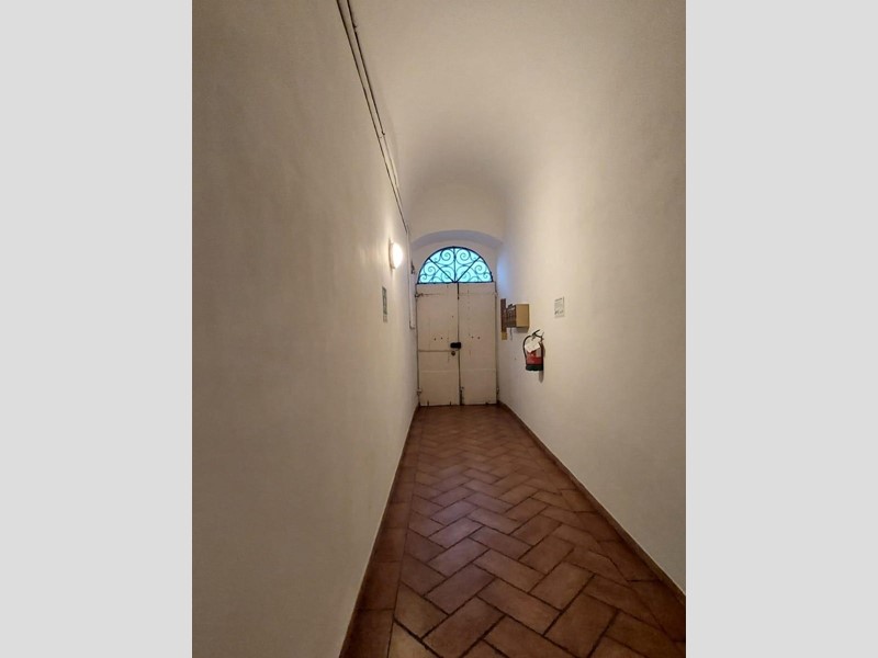 Bilocale in Vendita a Livorno, 90'000€, 50 m², arredato