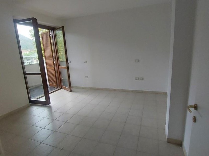 Bilocale in Vendita a Aulla, zona Albiano Magra, 89'800€, 52 m²
