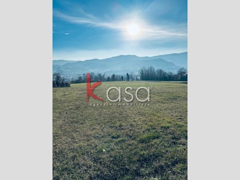 Terreno edificabile in Vendita a Arzignano, 7500 m²