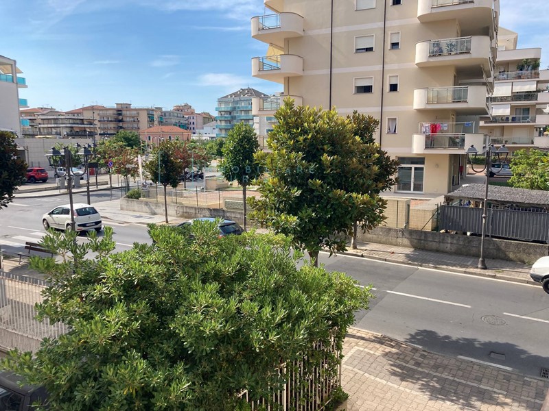 Box in Vendita a Albenga, zona Centro, 29'000€, 19 m²