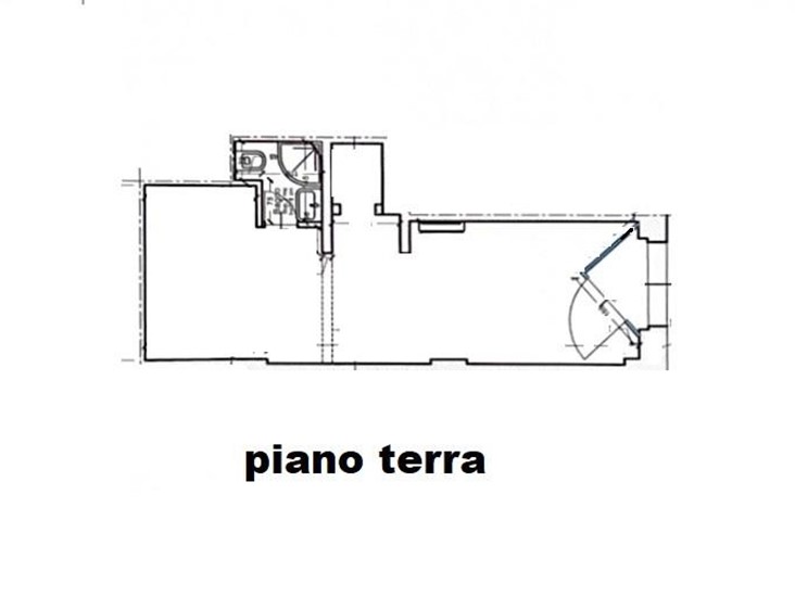 Negozio in Affitto a Siena, 600€, 26 m²