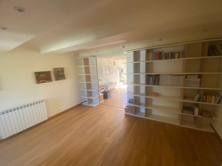 Ufficio in Affitto a Lucca, zona Sant'Anna, 1'350€, 115 m²