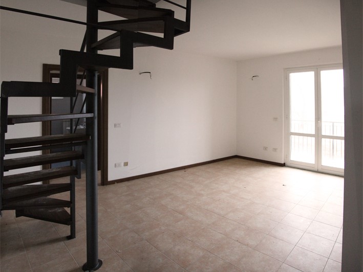 Quadrilocale in Affitto a Ameglia, 900€, 71 m²