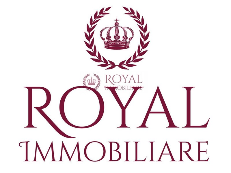 Immobile commerciale in Vendita a Livorno, zona Centro, 192'000€, 300 m²