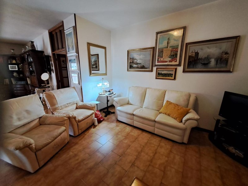 Appartamento in Vendita a Peccioli, 148'000€, 140 m², arredato