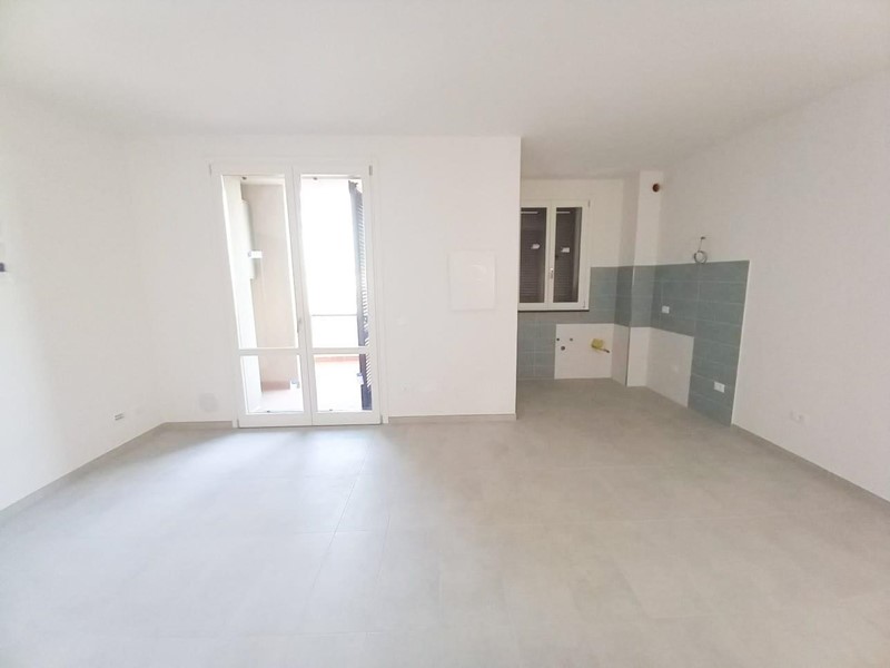 Trilocale in Vendita a Pontedera, 220'000€, 70 m², con Box