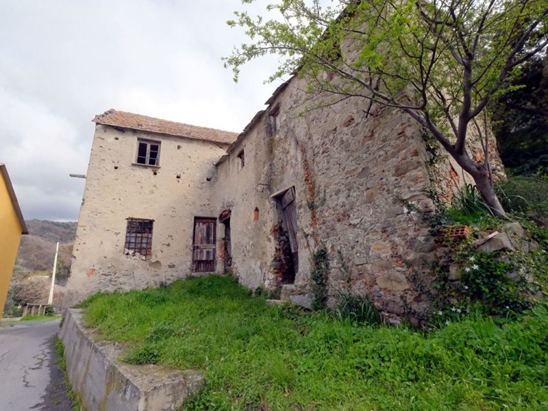 Casa Indipendente in Vendita a Celle Ligure, 295'000€, 175 m²