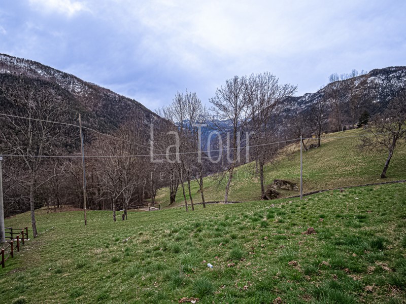 Terreno agricolo in Vendita a Antey Saint Andrè, 90'000€, 1204 m²