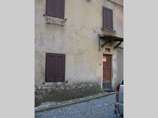 Casa Indipendente in Vendita a Lucca, 80'000€, 110 m²