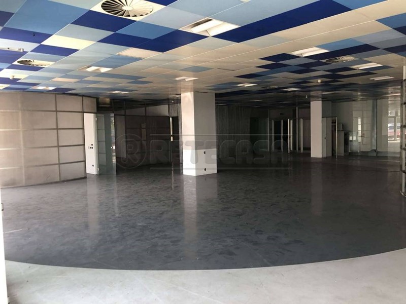 Immobile commerciale in Vendita a Vicenza, 253'000€, 625 m²