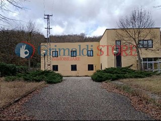 Casa Indipendente in Vendita a Benevento, 405'000€, 1200 m²