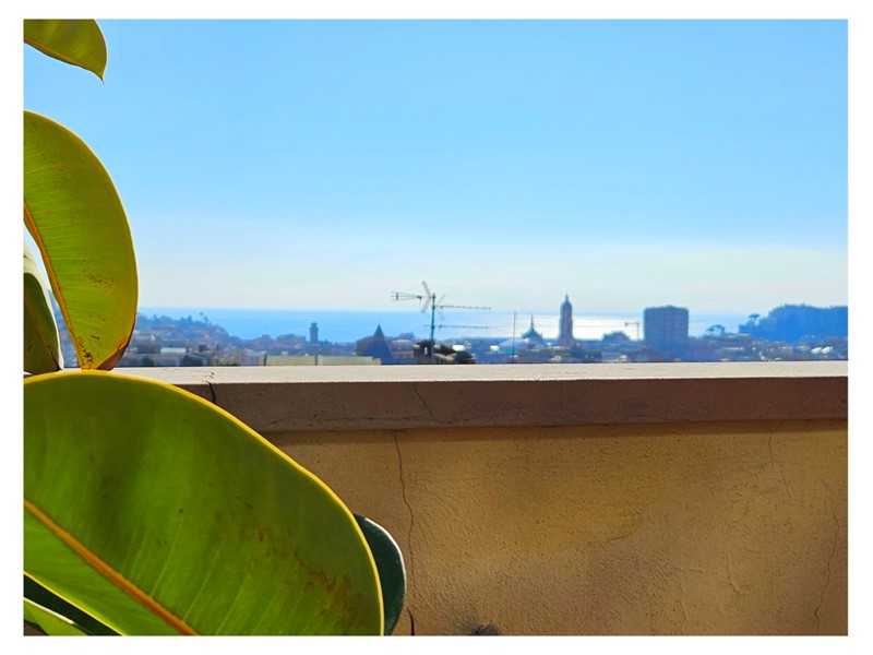 Appartamento in Vendita a Rapallo, 450'000€, 120 m², con Box