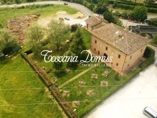 Appartamento in Vendita a Siena, 600'000€, 250 m², arredato