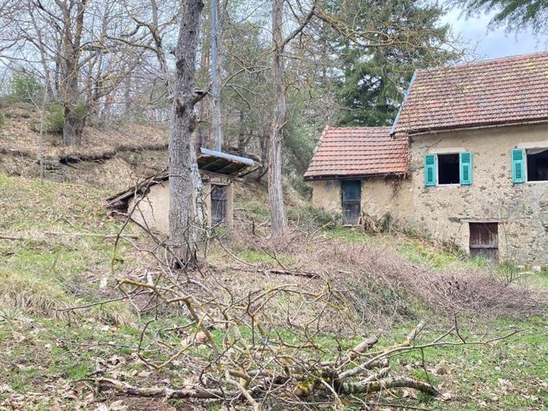 Casa Semi Indipendente in Vendita a Sassello, 45'000€, 77 m²