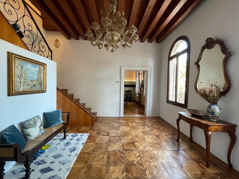 Appartamento in Vendita a Venezia, 1'800'000€, 200 m²