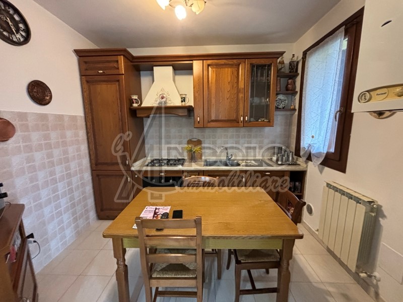 Appartamento in Vendita a Stienta, 155'000€, 146 m²