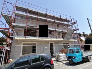 Casa Indipendente in Vendita a Verucchio, 300'000€, 1000 m²