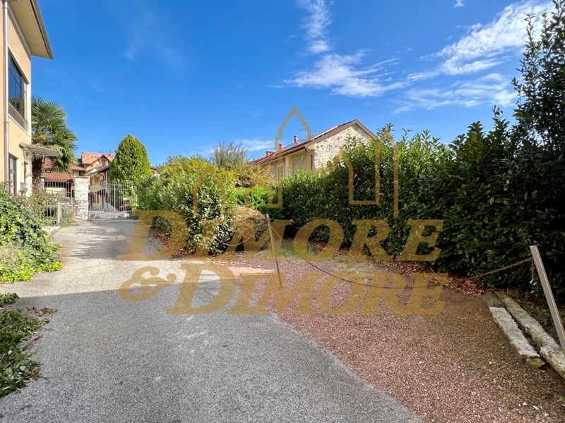 Casa Indipendente in Vendita a Pella, 349'000€, 575 m²