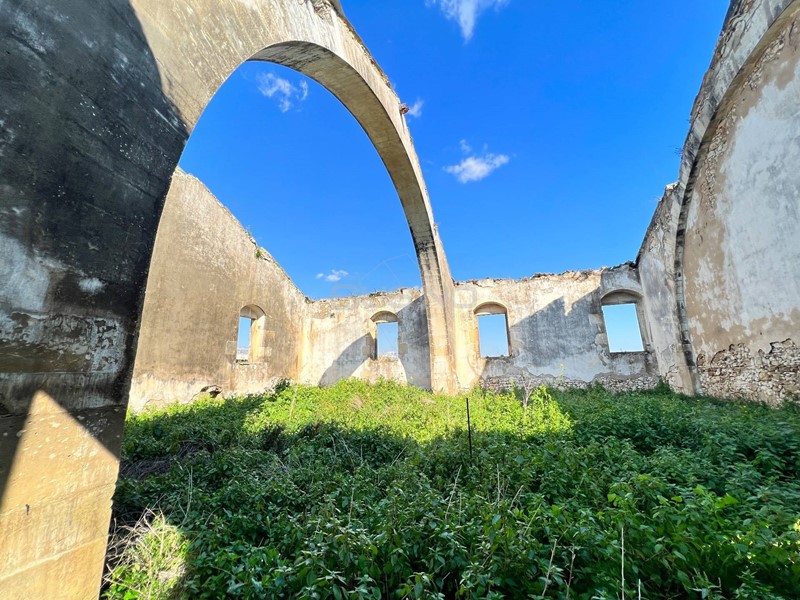 Rustico in Vendita a Siracusa, zona Pantanelli, 220'000€, 520 m²