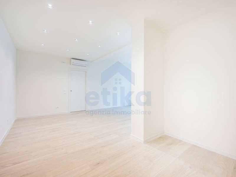 Appartamento in Vendita a Treviso, zona S. Maria del Rovere, 225'000€, 120 m²