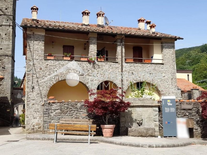 Bilocale in Vendita a Pistoia, zona Spedaletto, 60'000€, 65 m², arredato