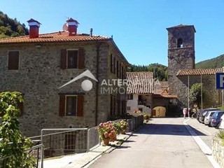 Bilocale in Vendita a Pistoia, zona Spedaletto, 60'000€, 65 m², arredato