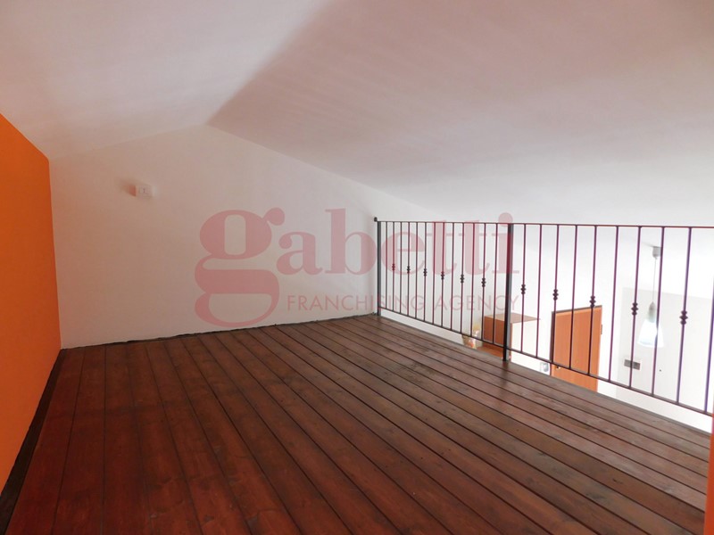 Trilocale in Vendita a Pozzilli, 100'000€, 134 m²