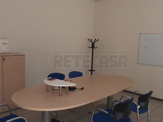 Ufficio in Vendita a Vicenza, 165'000€, 200 m²
