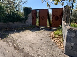 Terreno agricolo in Vendita a Pedara, 48'000€, 3300 m²