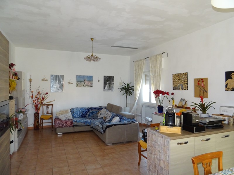 Casa Indipendente in Vendita a Trecastelli, 170'000€, 115 m², con Box