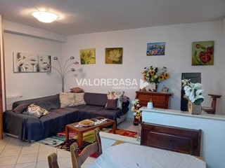 Quadrilocale in Vendita a Carrara, zona Centro cittÃ, 190'000€, 108 m²